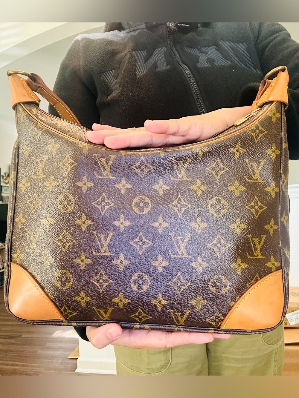 LOUIS VUITTON LV Monogram Bolougne Shoulder bag with dust bag and COA - Picture 7 of 17